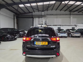 Used Mitsubishi Outlander 2018 for sale - 77684190: Photo