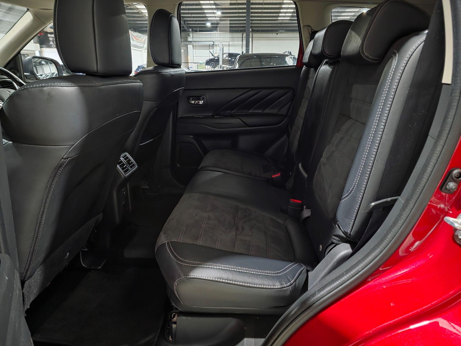 Used Mitsubishi Outlander for sale - 76994587: Photo 21