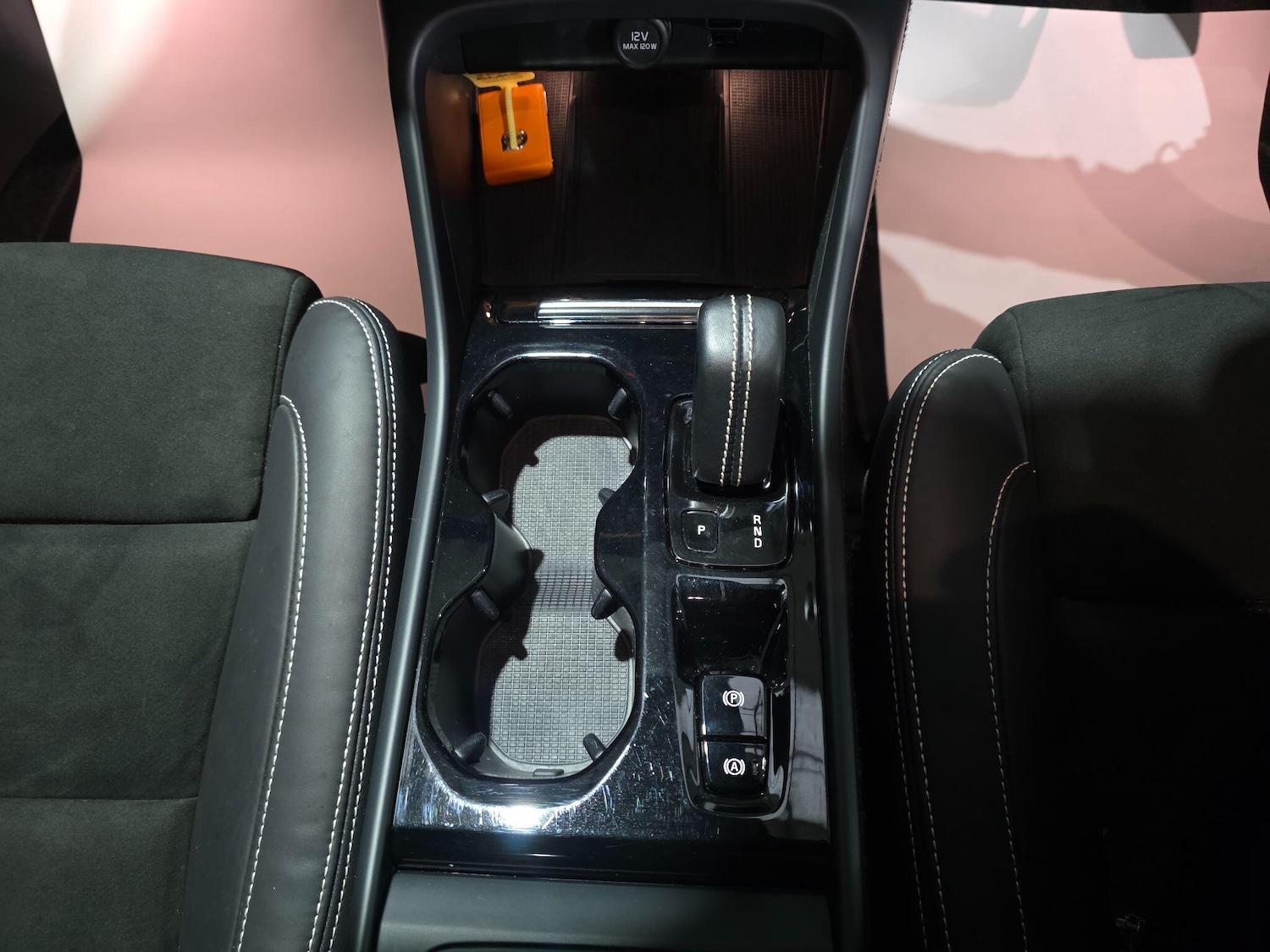 Used Volvo XC40 2022 for sale - 76657567: Photo 14