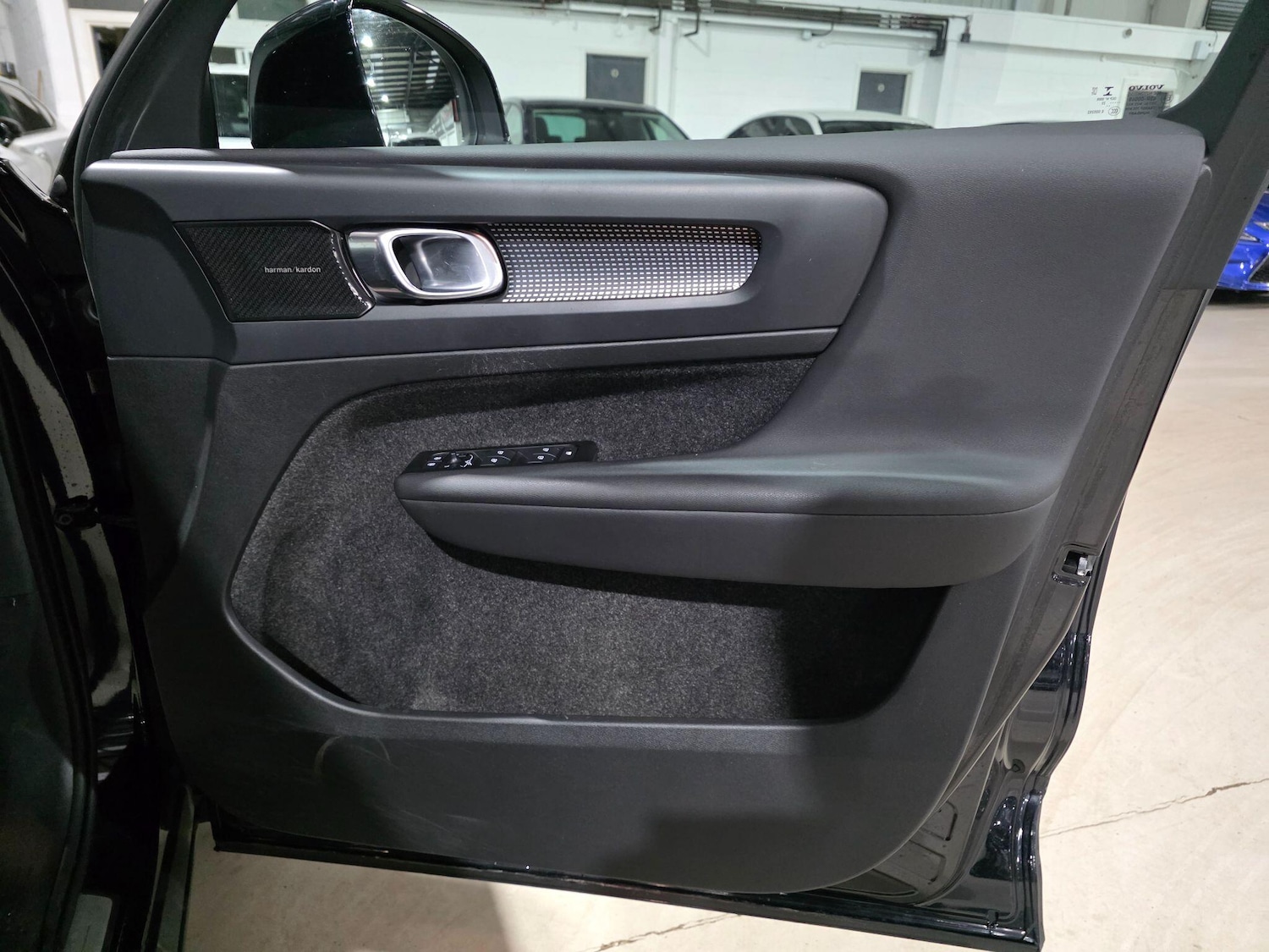 Used Volvo XC40 2022 for sale - 76657567: Photo 17