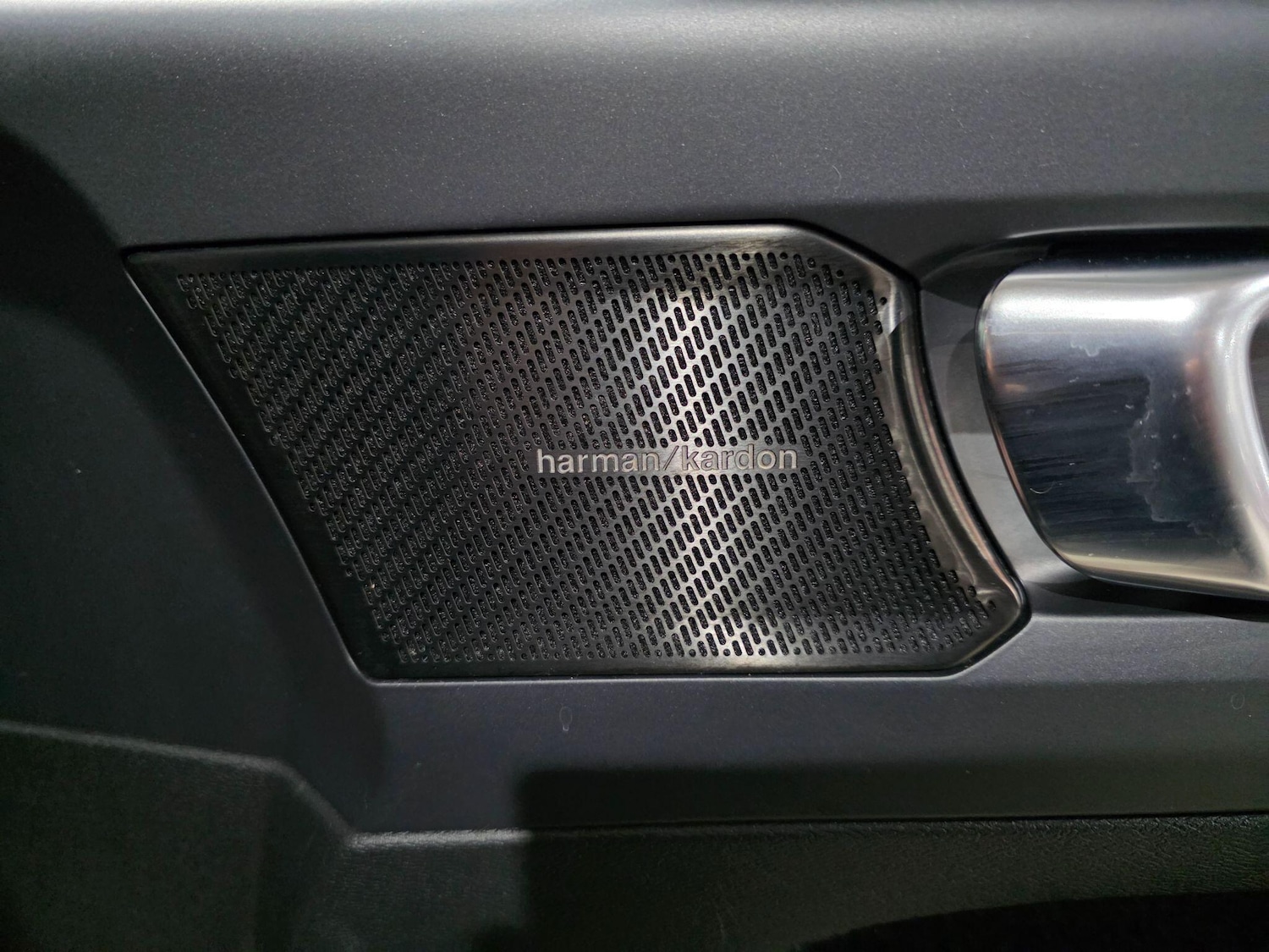 Used Volvo XC40 2022 for sale - 76657567: Photo 18