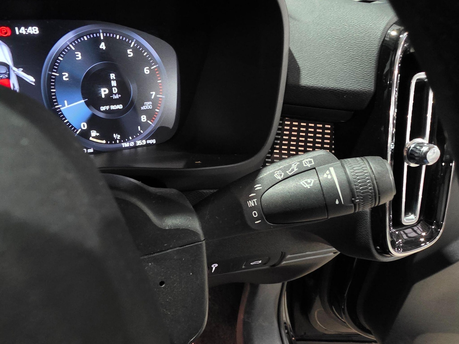 Used Volvo XC40 2022 for sale - 76657567: Photo 23