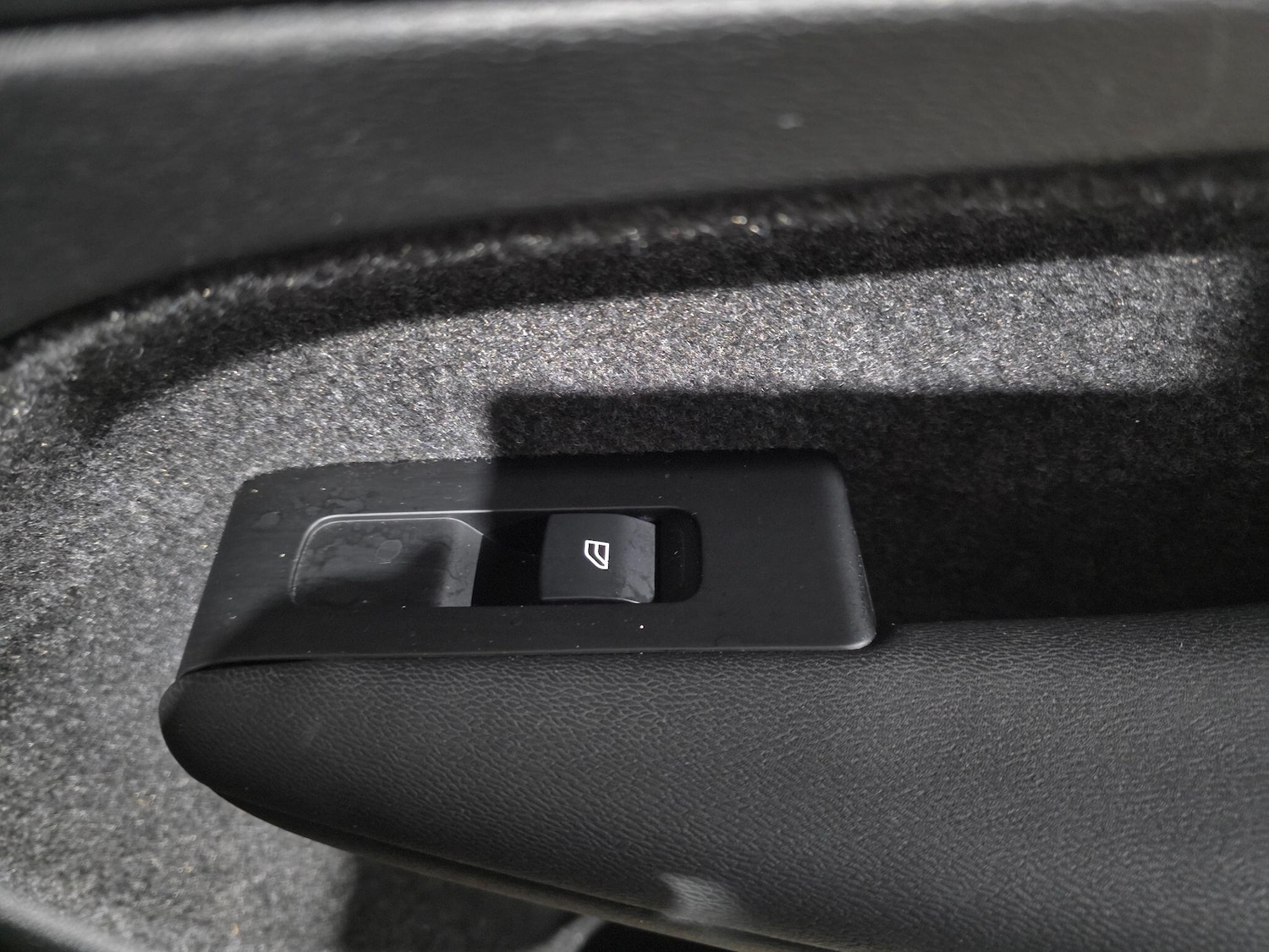 Used Volvo XC40 2022 for sale - 76657567: Photo 27