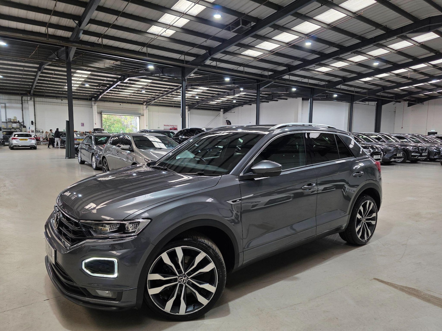 Used Volkswagen T-Roc 2021 for sale - 76095217: Photo 1