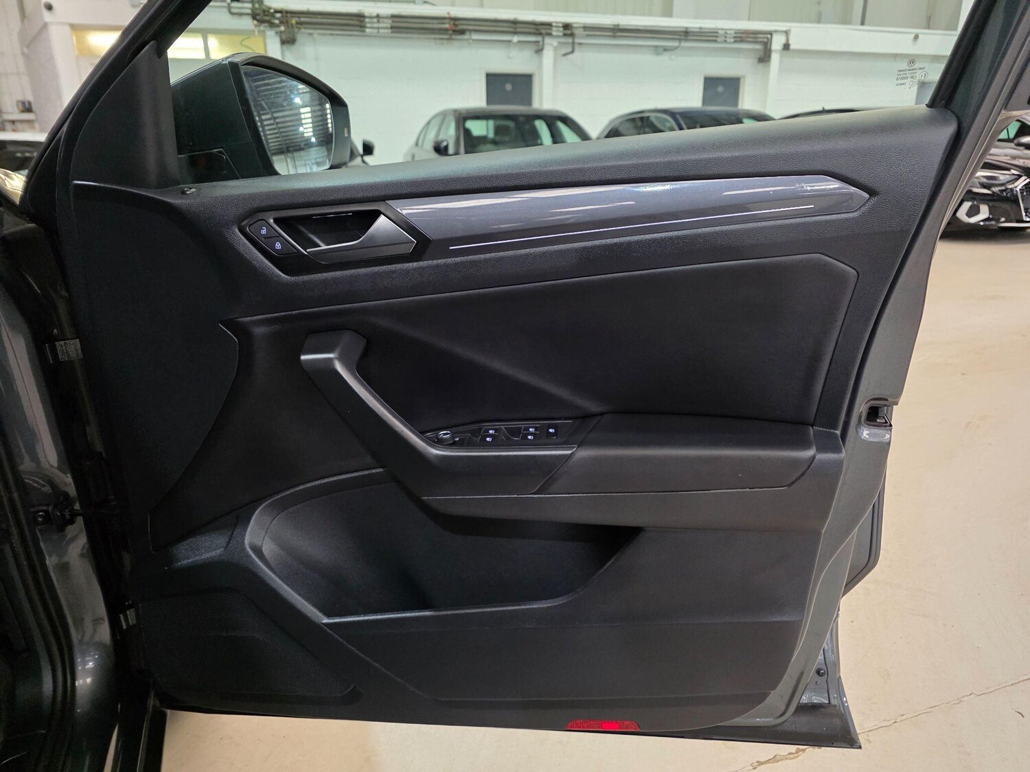 Used Volkswagen T-Roc 2021 for sale - 76095217: Photo 13