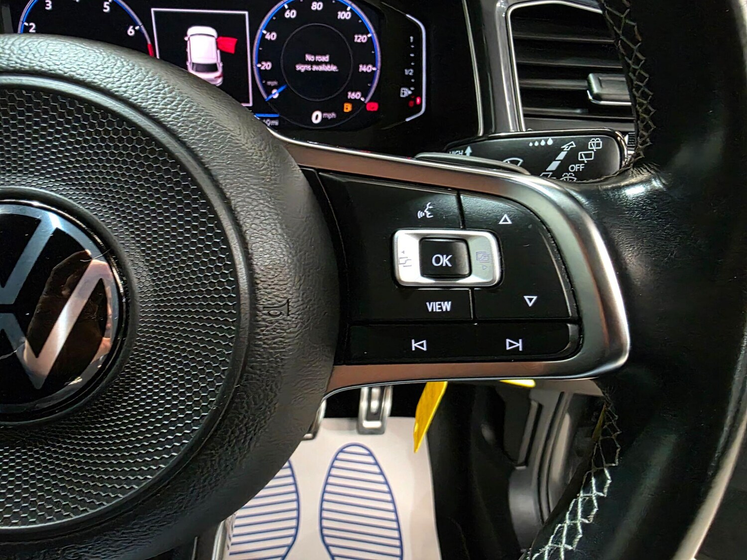 Used Volkswagen T-Roc 2021 for sale - 76095217: Photo 17