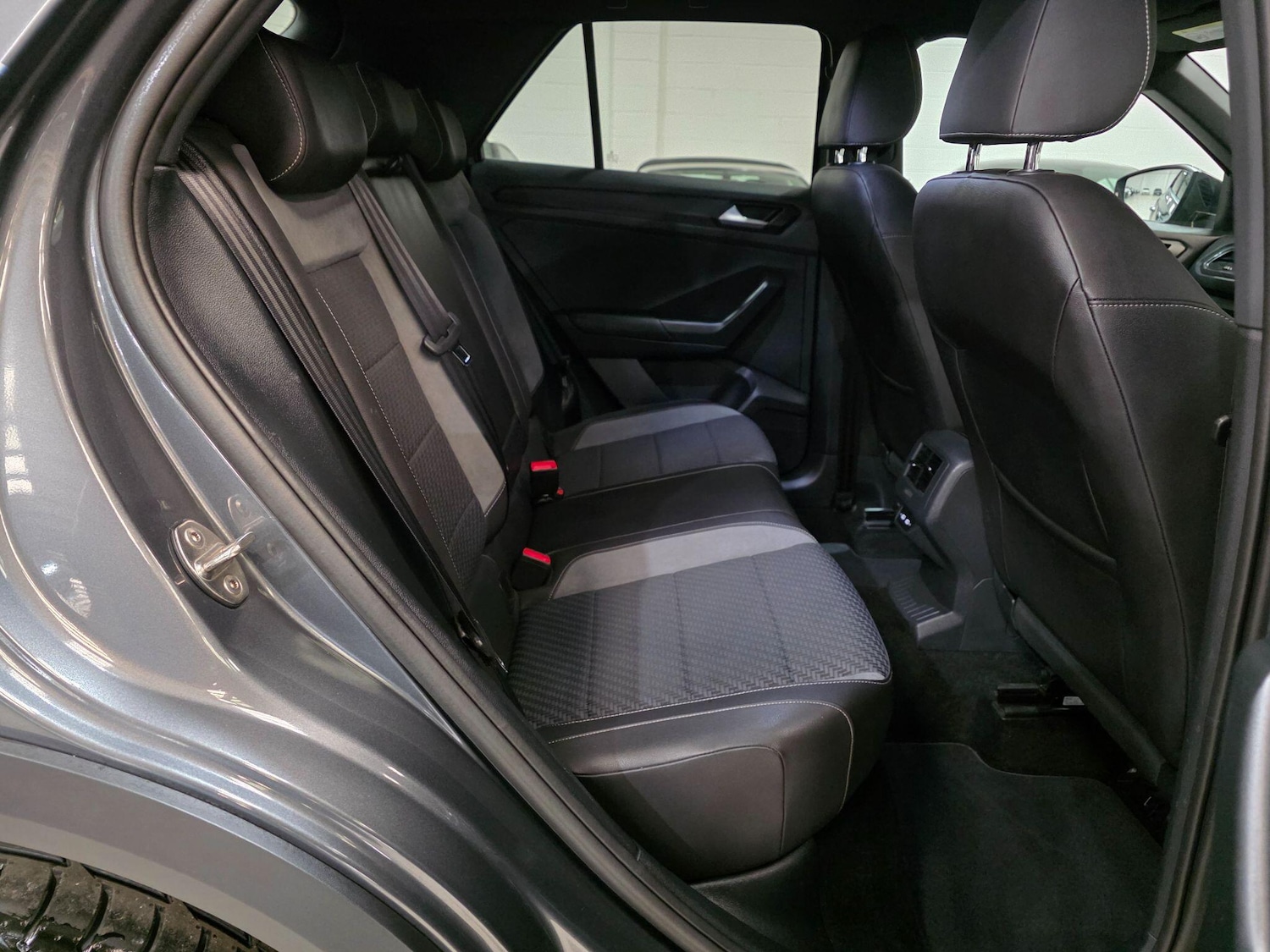 Used Volkswagen T-Roc 2021 for sale - 76095217: Photo 23