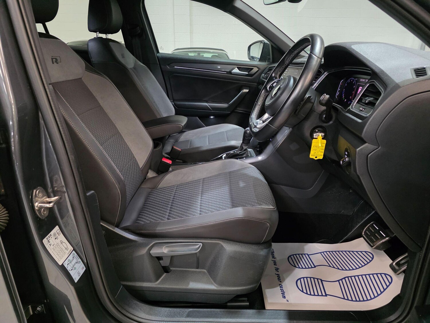 Used Volkswagen T-Roc 2021 for sale - 76095217: Photo 6