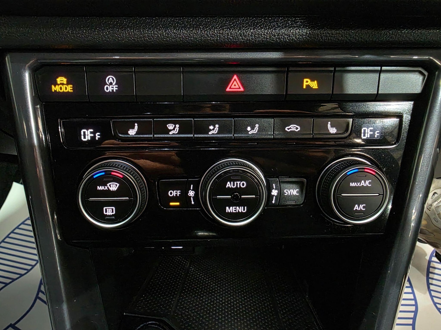 Used Volkswagen T-Roc 2021 for sale - 76095217: Photo 9