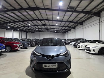 Used Toyota C-HR 2021 for sale - 76898976: Photo