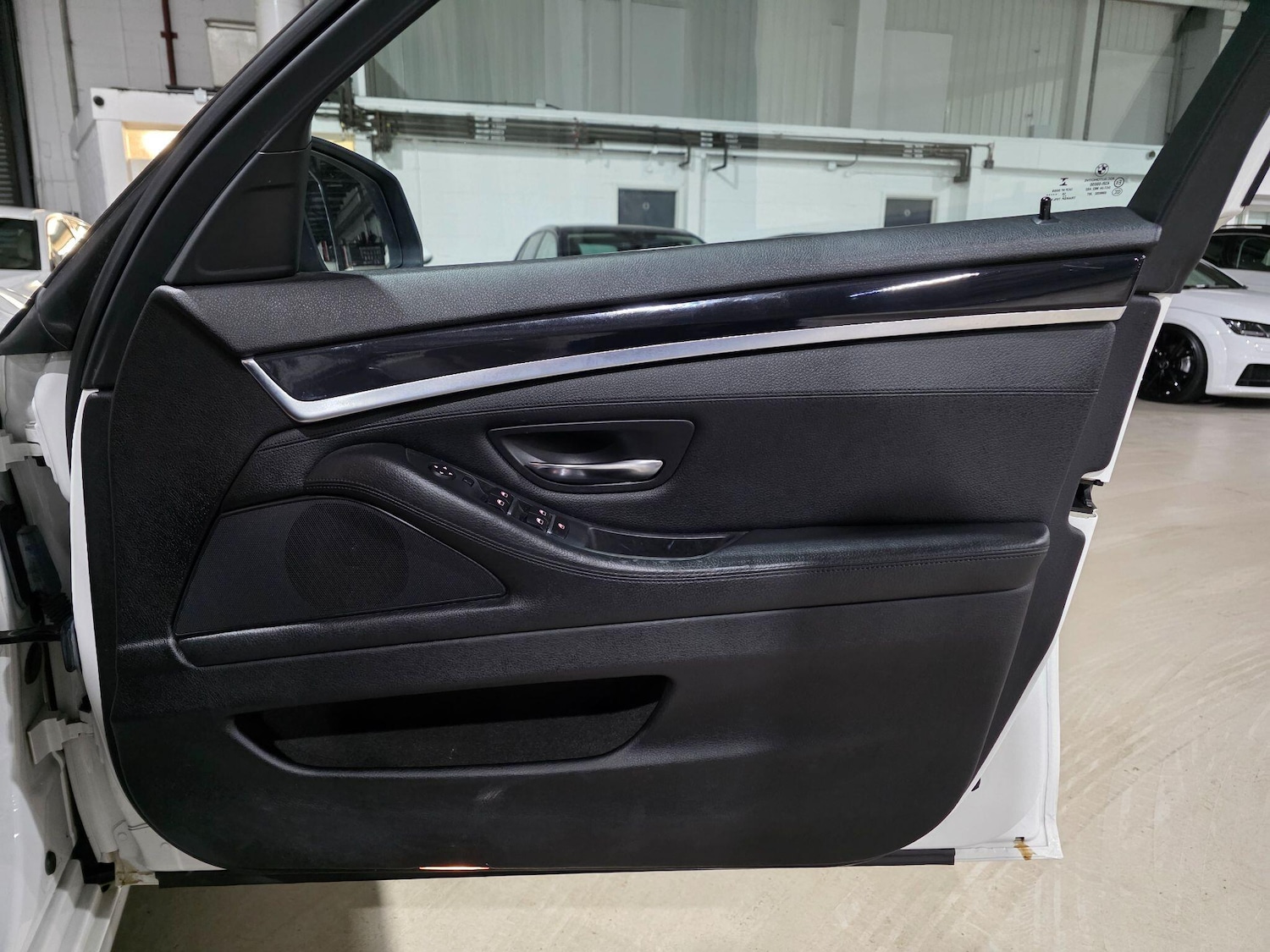 Used BMW 5 Series 2014 for sale - 76765757: Photo 14