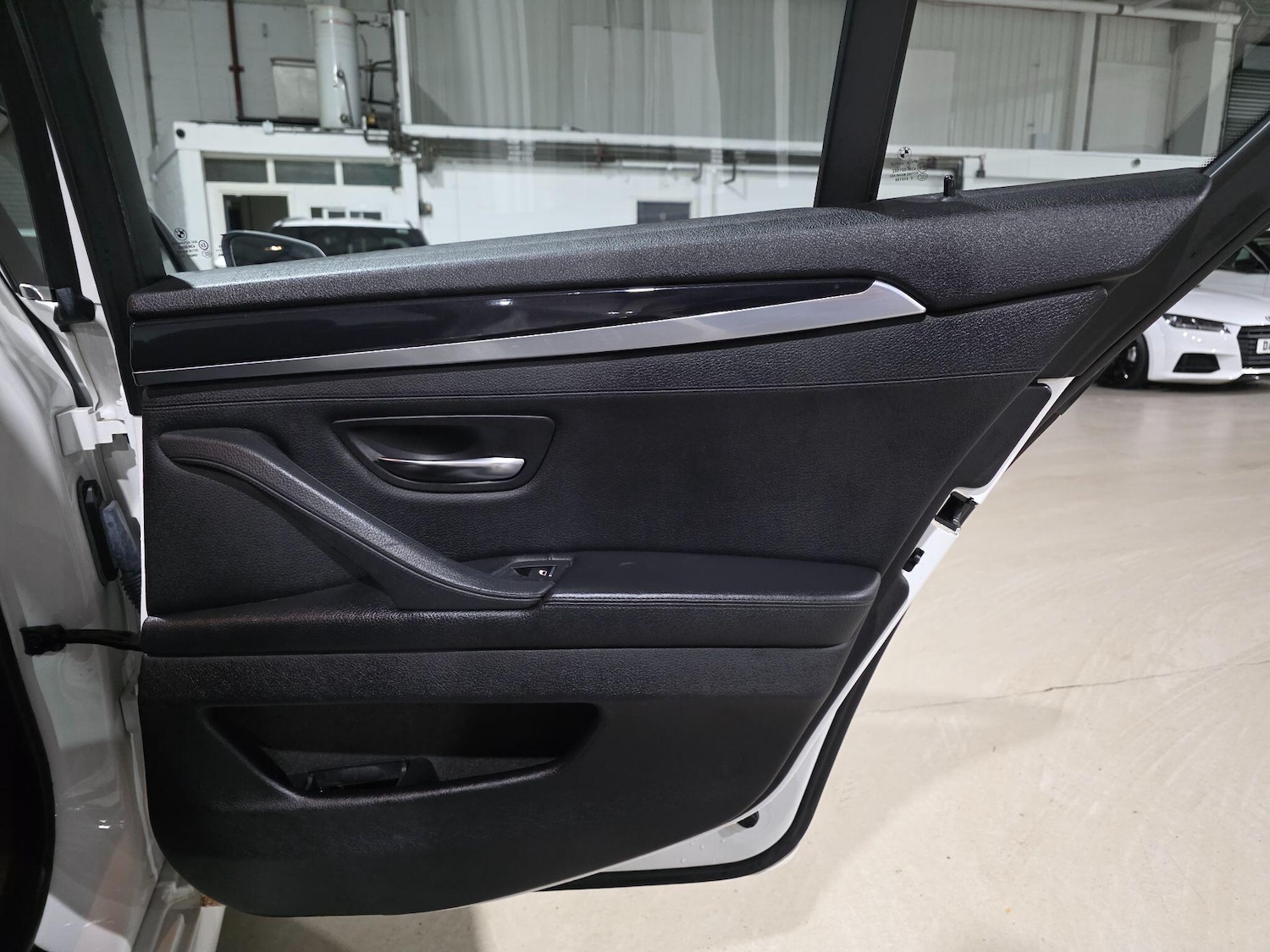 Used BMW 5 Series 2014 for sale - 76765757: Photo 22