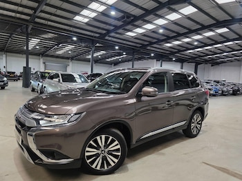 Mitsubishi - Outlander