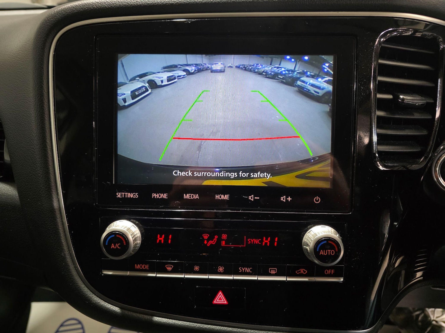 Used Mitsubishi Outlander 2021 for sale - 76295744: Photo 8