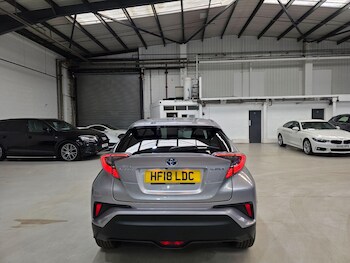 Used Toyota C-HR 2018 for sale - 78100507: Photo