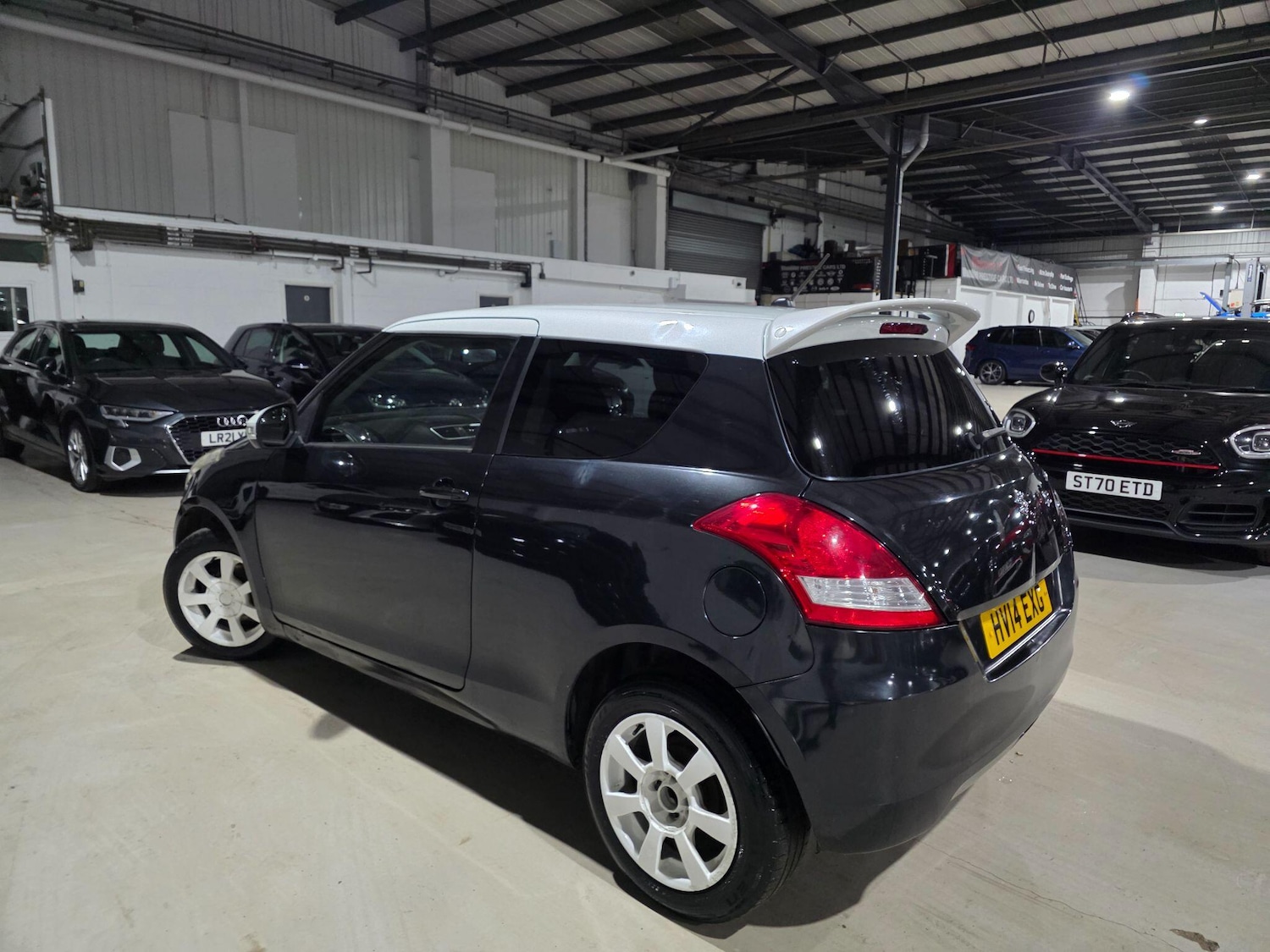 Used Suzuki Swift 2014 for sale - 76752888: Photo 19