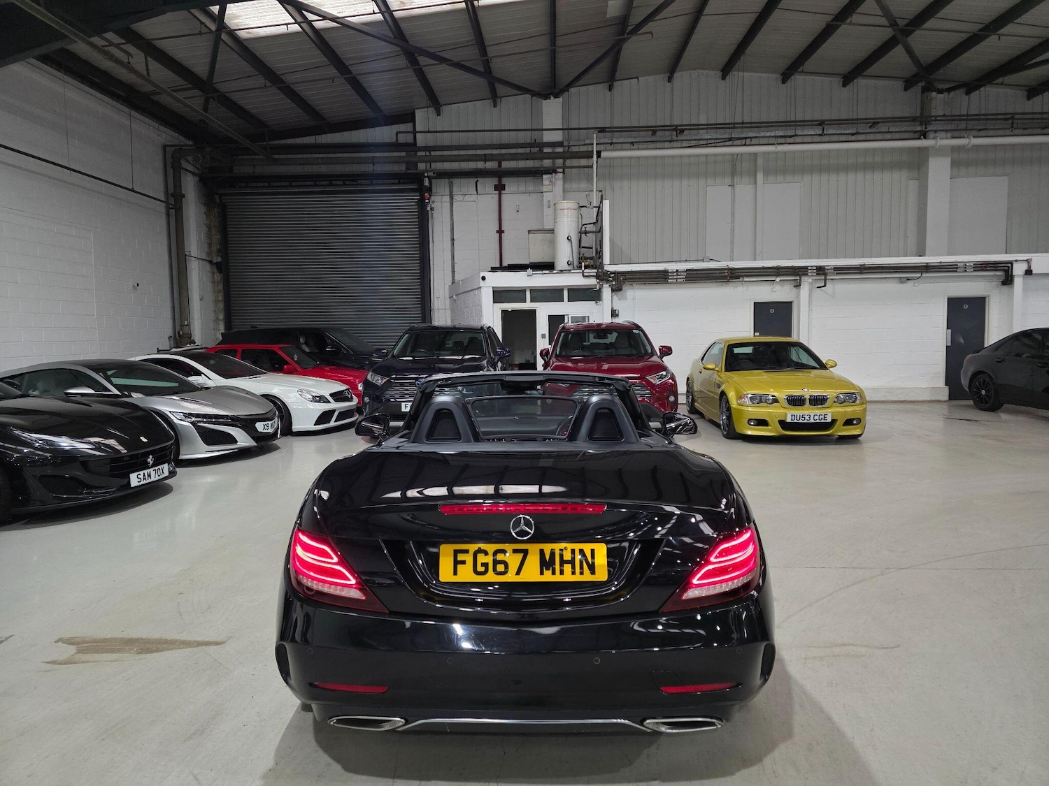 Used Mercedes-Benz SLC 2017 for sale - 76992841: Photo 4