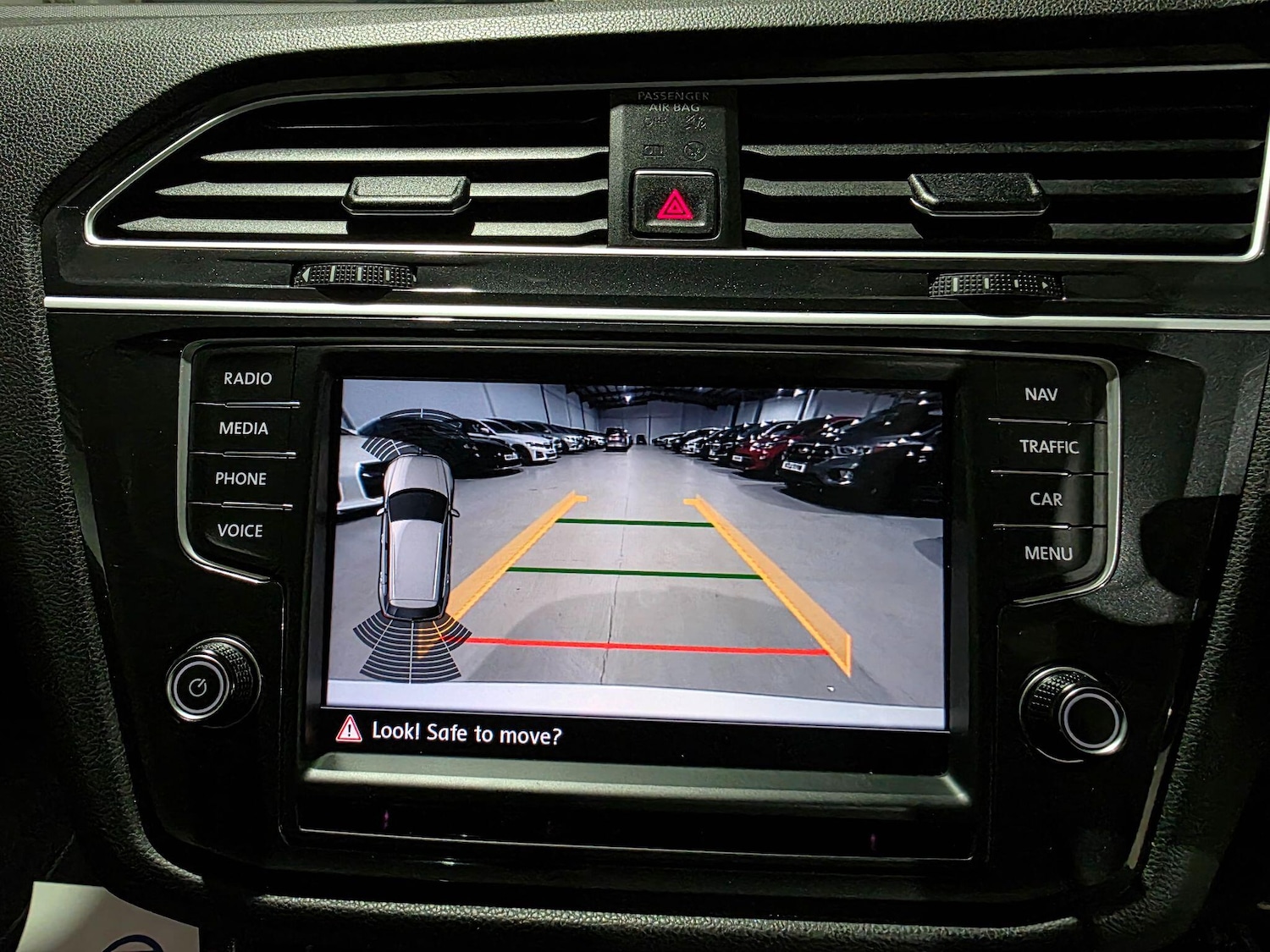 Used Volkswagen Tiguan 2017 for sale - 77216255: Photo 10