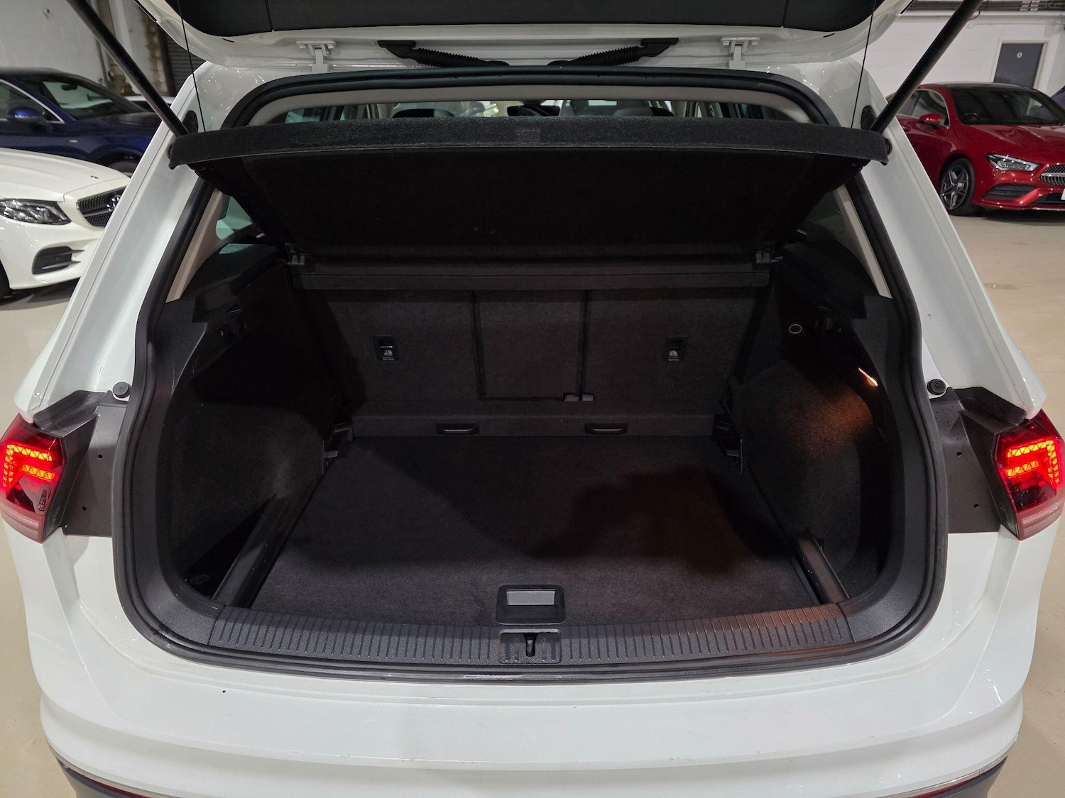 Used Volkswagen Tiguan 2017 for sale - 77216255: Photo 31