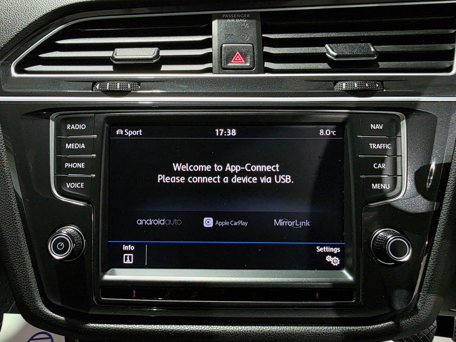 Used Volkswagen Tiguan 2017 for sale - 77216255: Photo 9