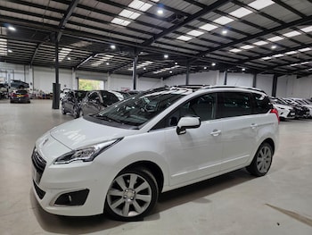 Used Peugeot 5008 2017 for sale - 75707243: Photo