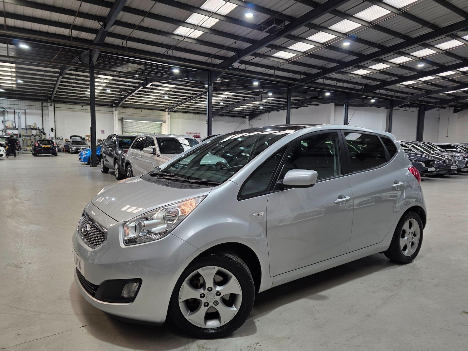 Used Kia Venga 2011 for sale - 76251308: Photo 1