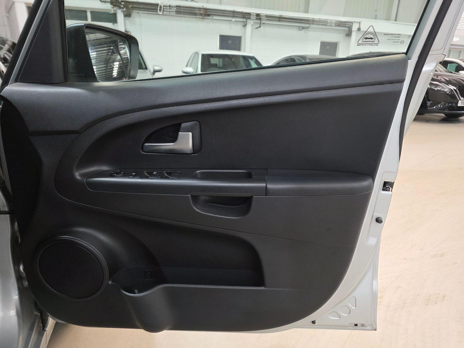 Used Kia Venga 2011 for sale - 76251308: Photo 11