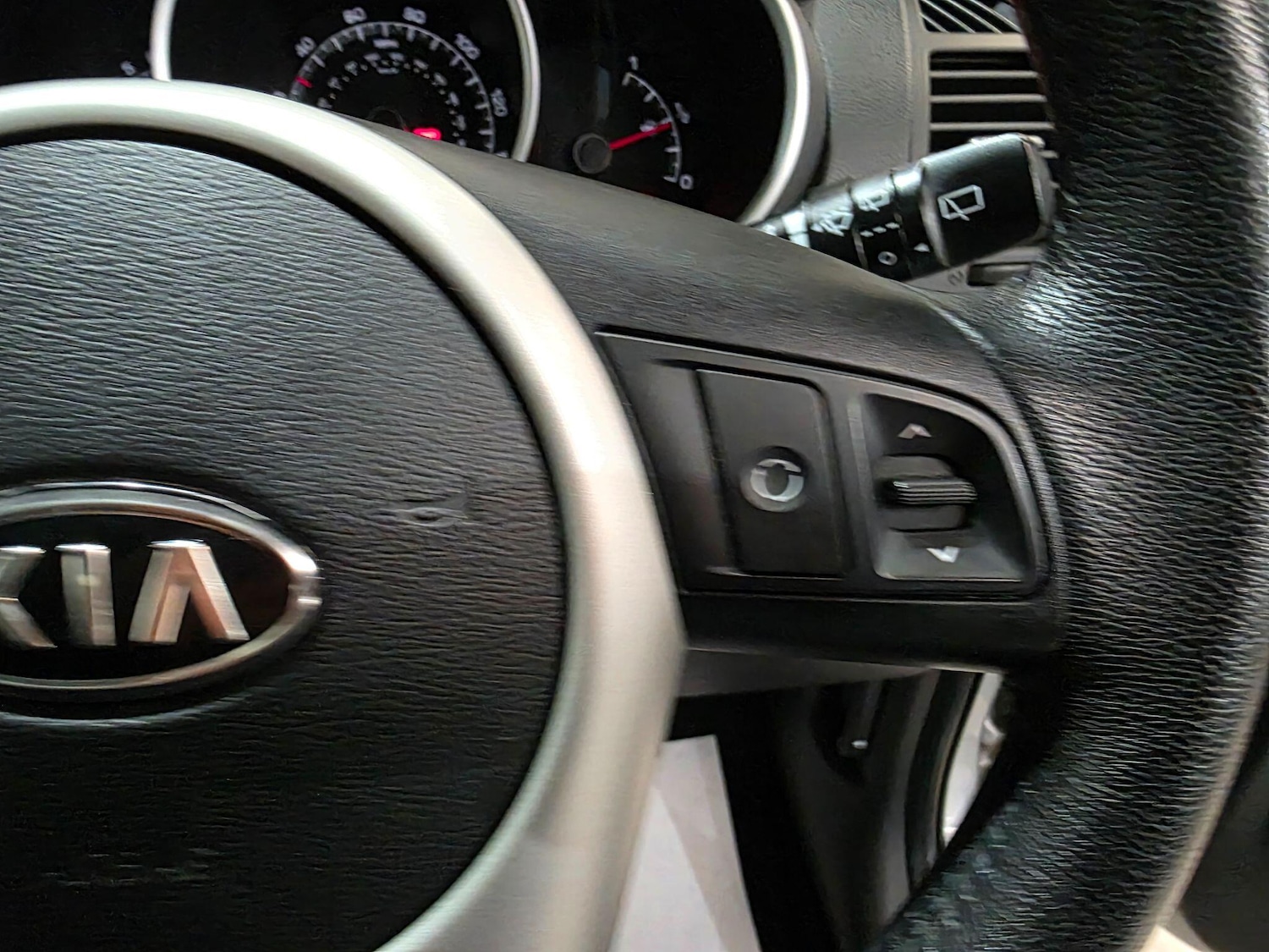 Used Kia Venga 2011 for sale - 76251308: Photo 14