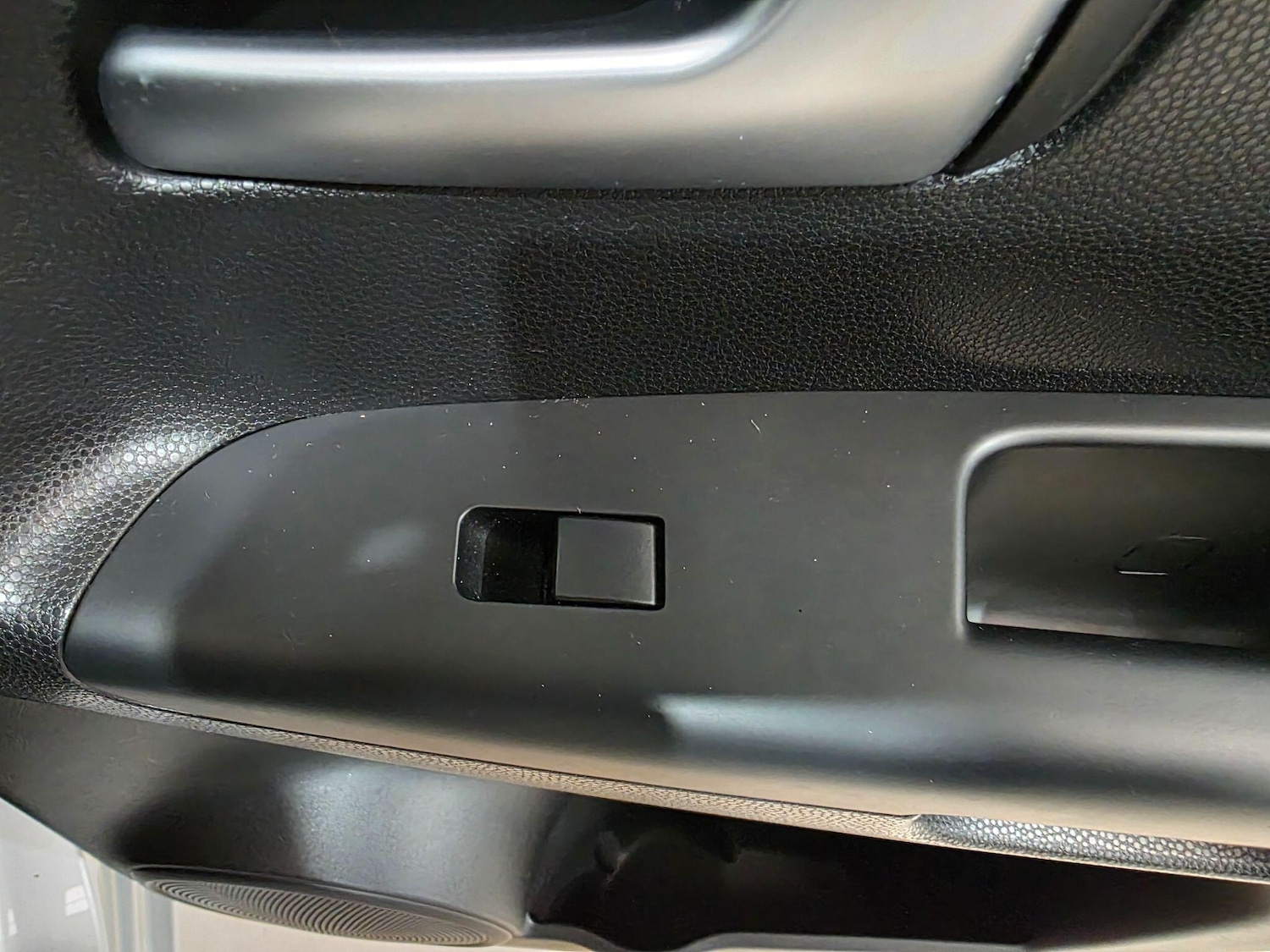 Used Kia Venga 2011 for sale - 76251308: Photo 19