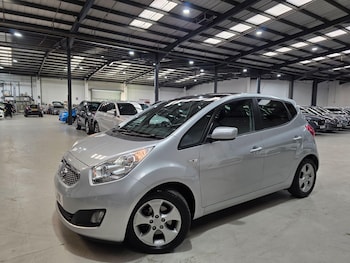 2011 (11) - 1.6 3 5dr Auto
