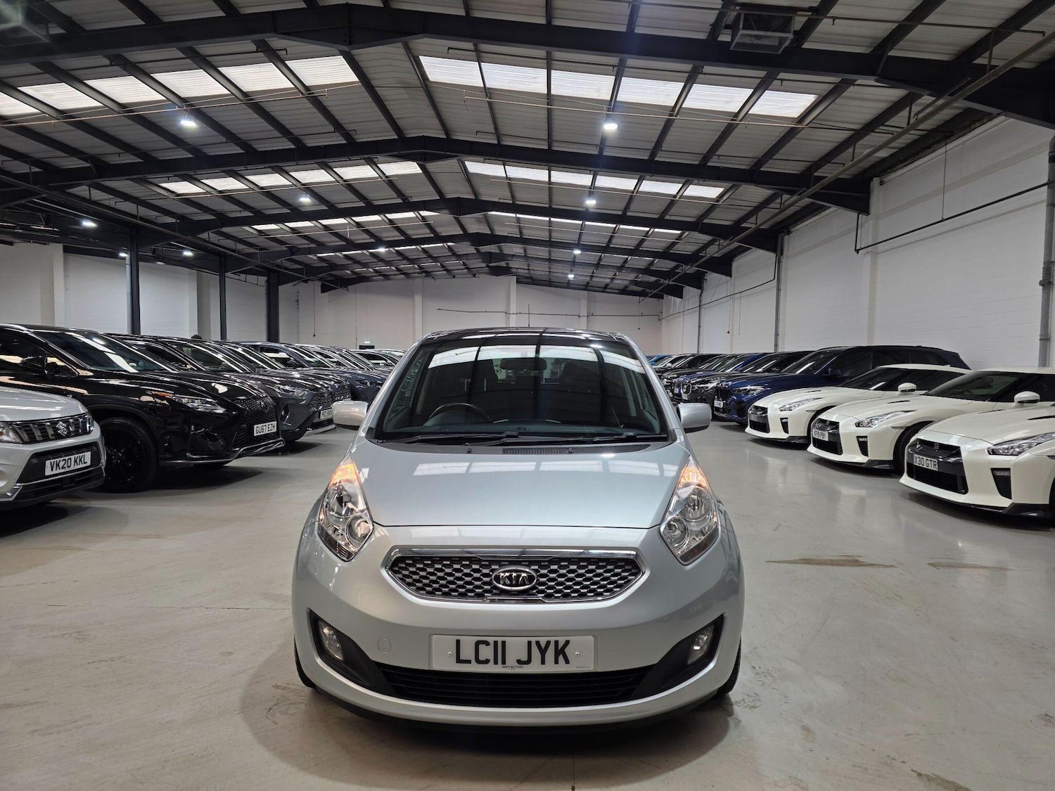 Used Kia Venga 2011 for sale - 76251308: Photo 2