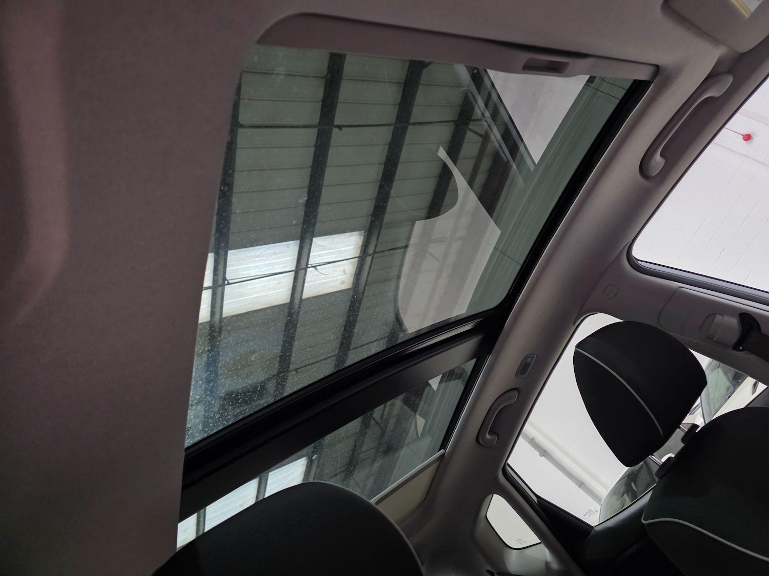 Used Kia Venga 2011 for sale - 76251308: Photo 7