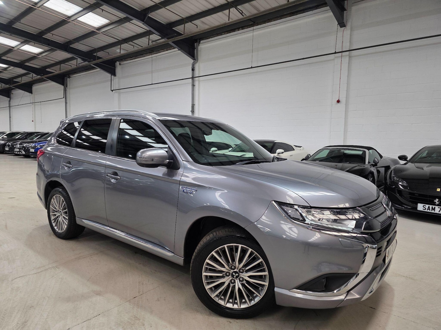 Used Mitsubishi Outlander 2020 for sale - 75978437: Photo 3