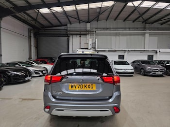 Used Mitsubishi Outlander 2020 for sale - 75978437: Photo
