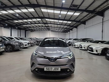 Used Toyota C-HR 2017 for sale - 75696782: Photo