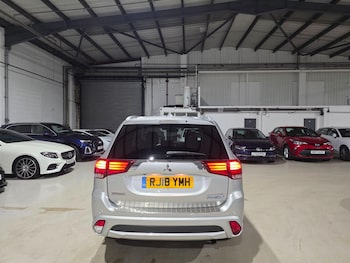 Used Mitsubishi Outlander 2018 for sale - 77344932: Photo