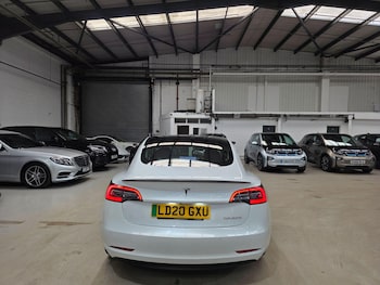 Used Tesla Model 3 2020 for sale - 77658024: Photo