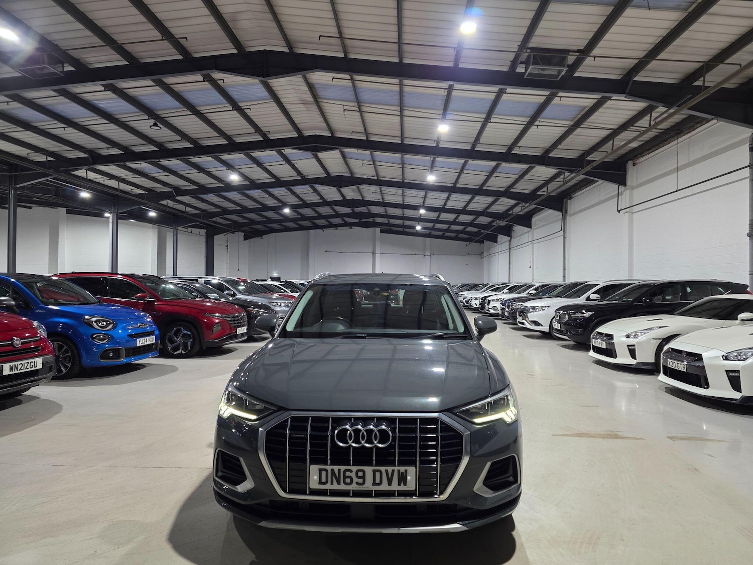 Used Audi Q3 for sale - 77808389: Photo 2