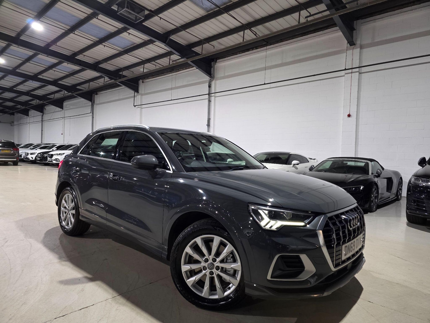 Used Audi Q3 for sale - 77808389: Photo 3