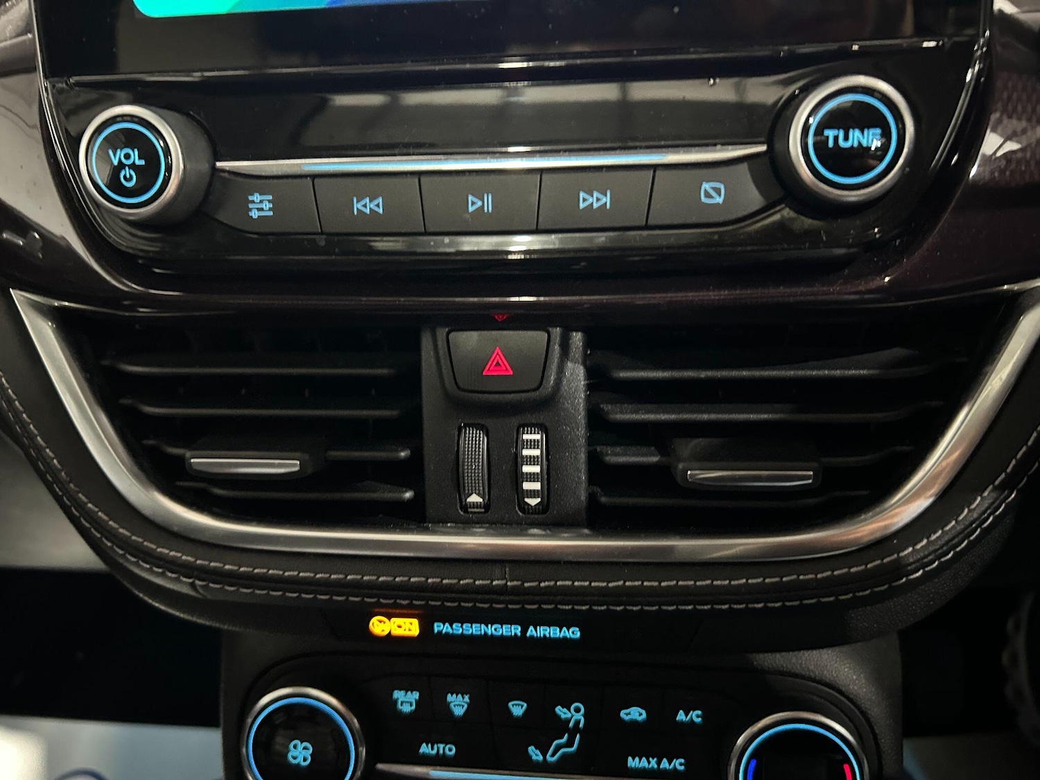 Used Ford Fiesta 2019 for sale - 75915894: Photo 24