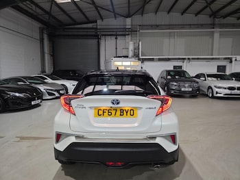 Used Toyota C-HR 2017 for sale - 76446481: Photo