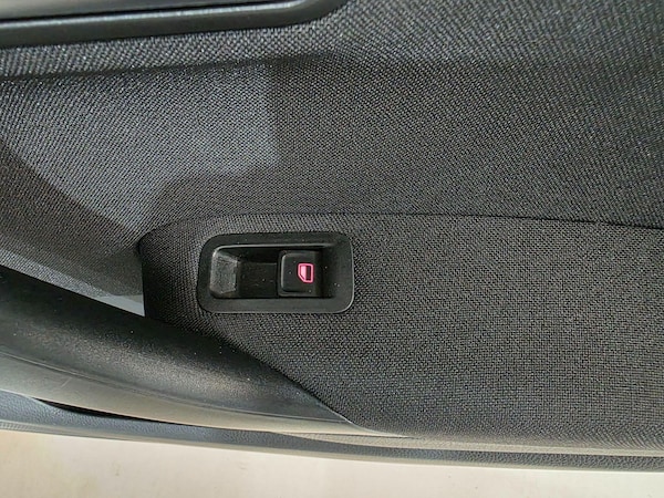 Used Volkswagen Polo 2016 for sale - 74861121: Photo 20