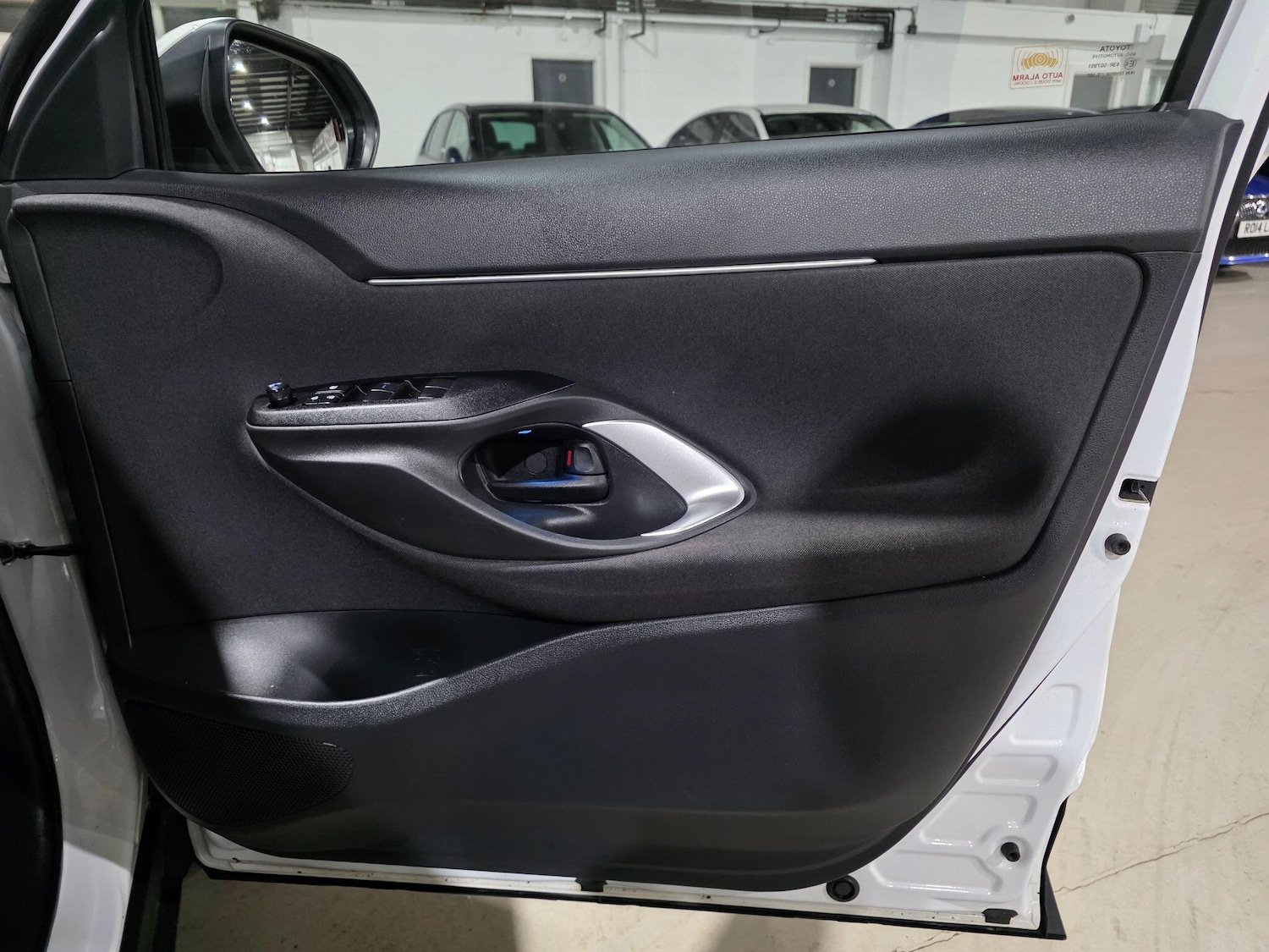 Used Toyota Yaris Cross 2022 for sale - 76561613: Photo 12