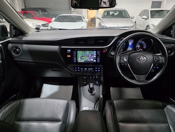 Used Toyota Auris 2018 for sale - 76136140: Photo 4