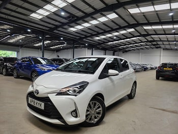 Used Toyota Yaris 2018 for sale - 78741394: Photo