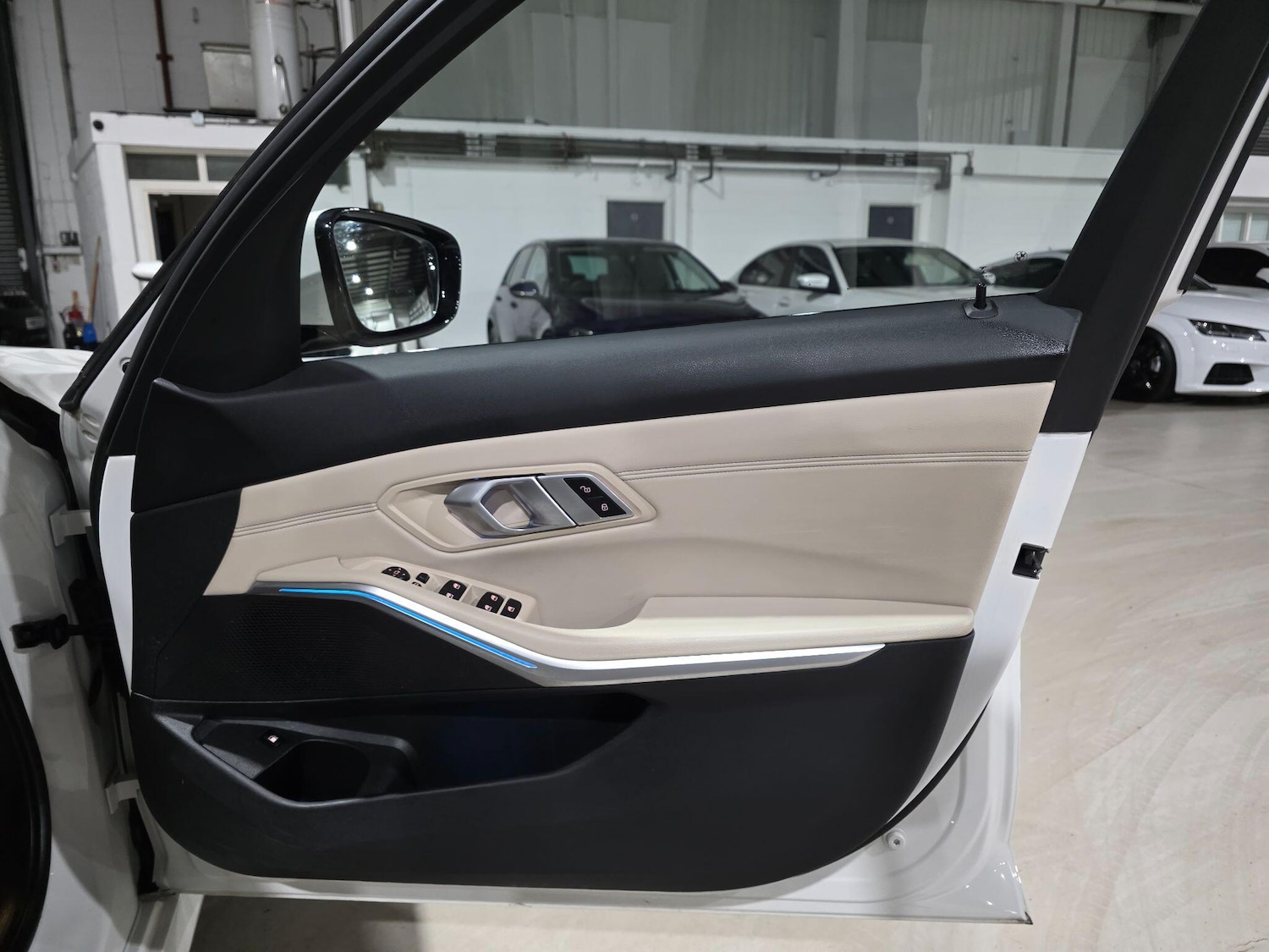 Used BMW 3 Series 2021 for sale - 76645662: Photo 14