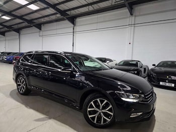 Used Volkswagen Passat 2022 for sale - 76457604: Photo