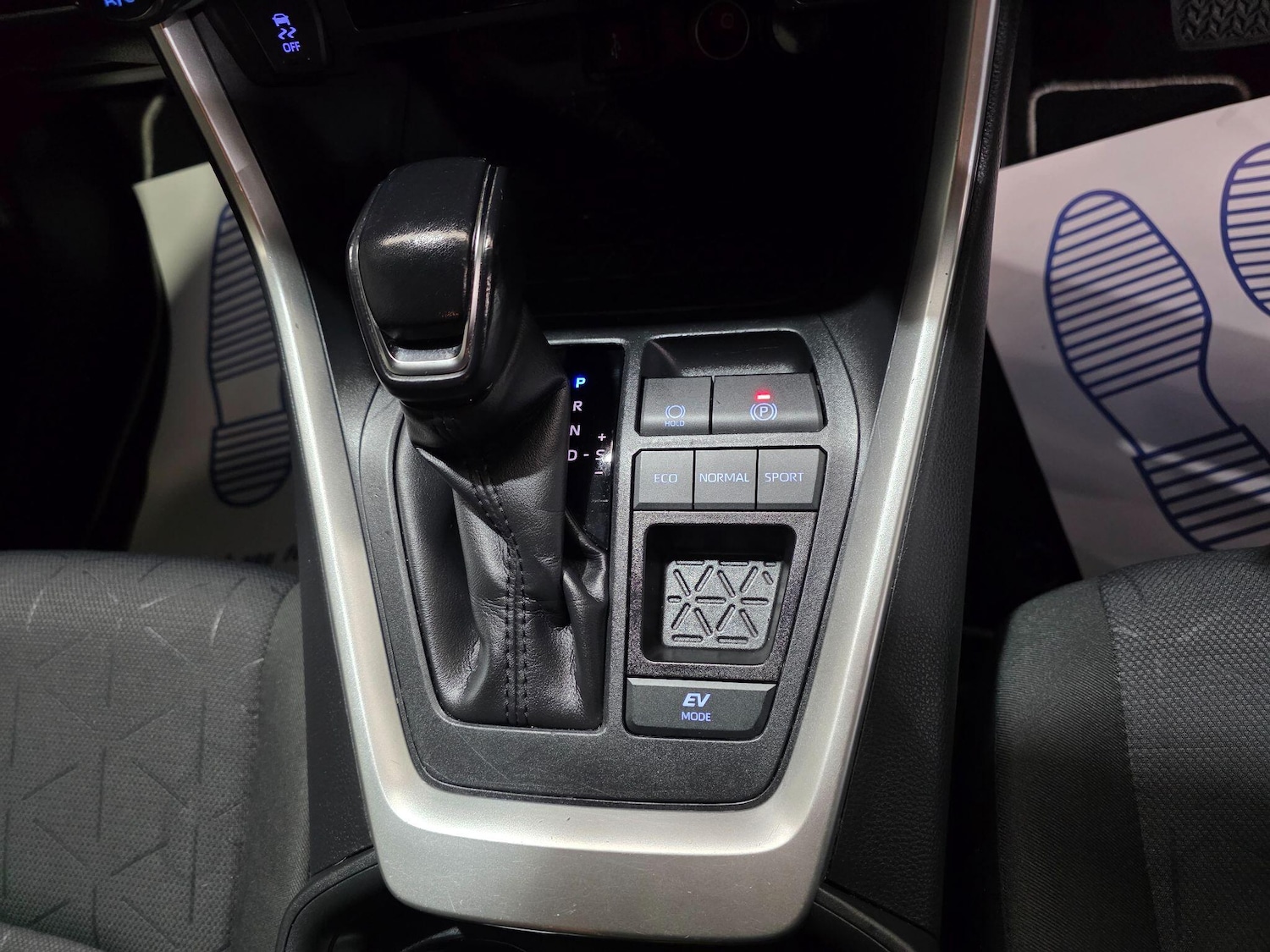 Used Toyota RAV4 2021 for sale - 76175630: Photo 10