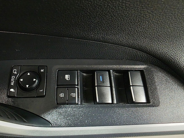 Used Toyota RAV4 2021 for sale - 76175630: Photo 14