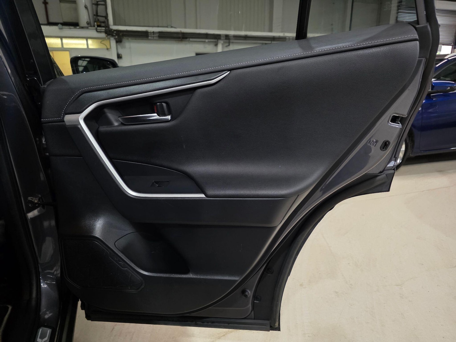 Used Toyota RAV4 2021 for sale - 76175630: Photo 21